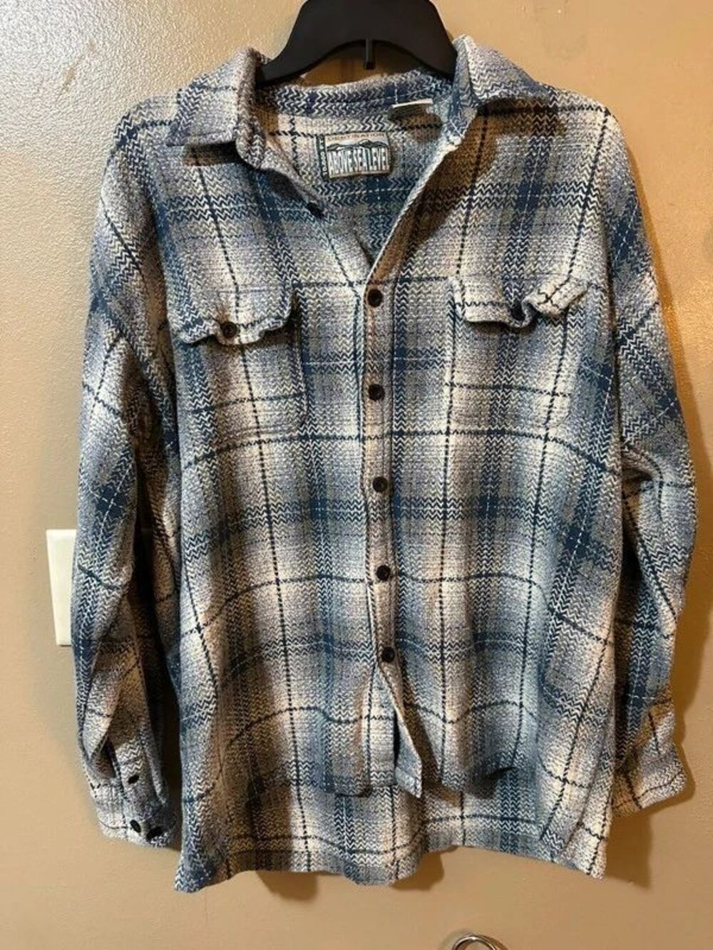 Destinations Above Sea Level Men’s XL Blue and White Plaid Shacket